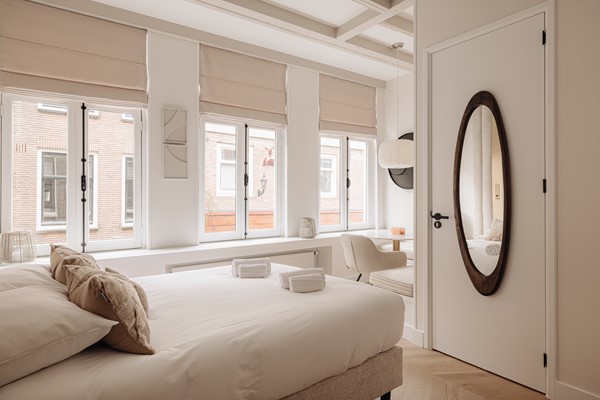 Medium property photo - Eerste Lindendwarsstraat 1H, 1015 LE Amsterdam